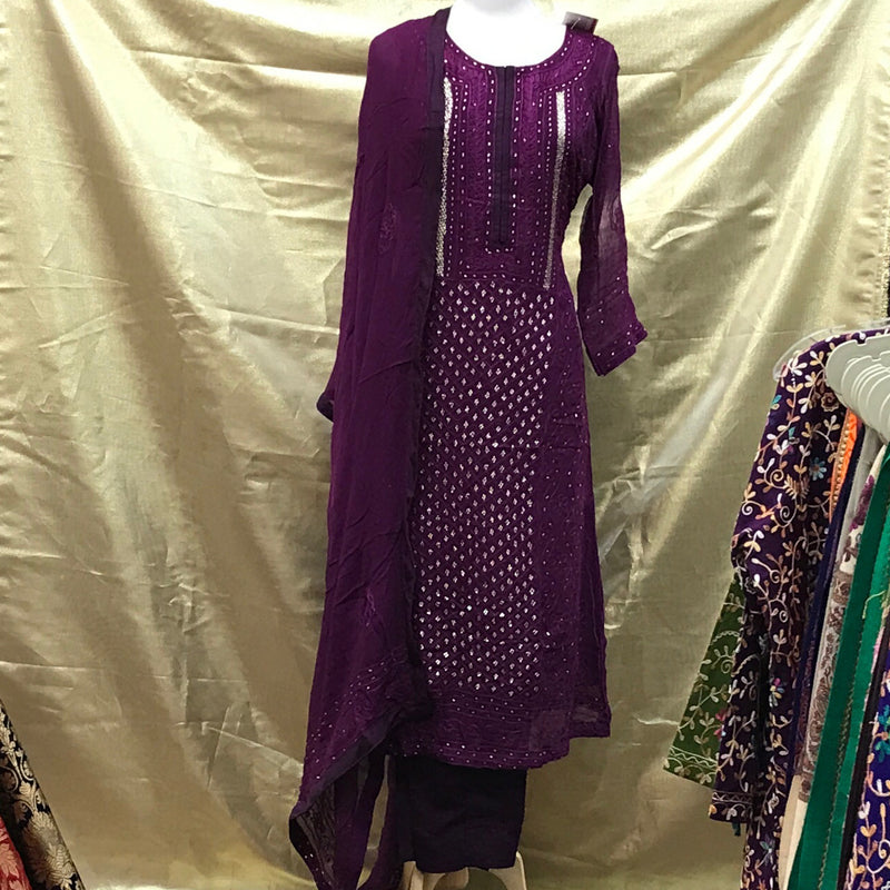 PAKISTANI SUIT SIZE 42