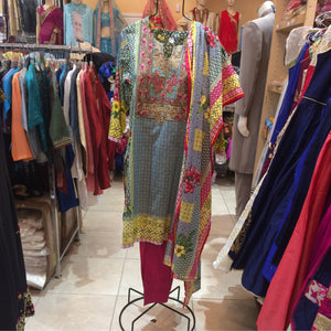 Pant Suits Dupatta Size 44