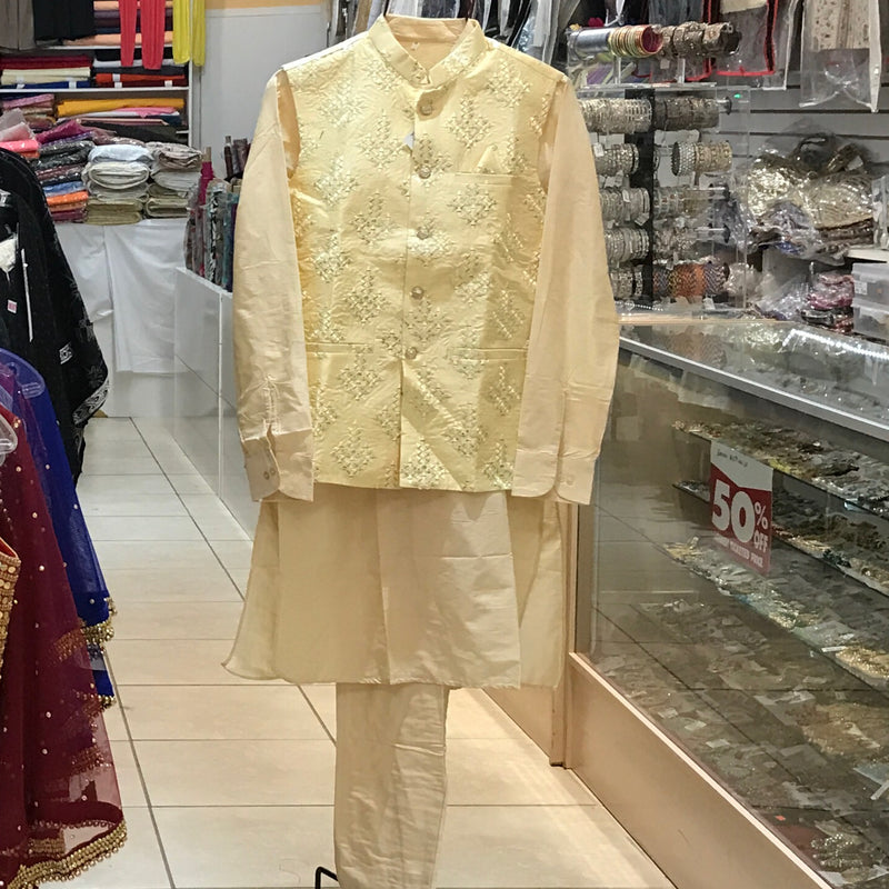 KURTA PAJAMA VEST SIZE 40