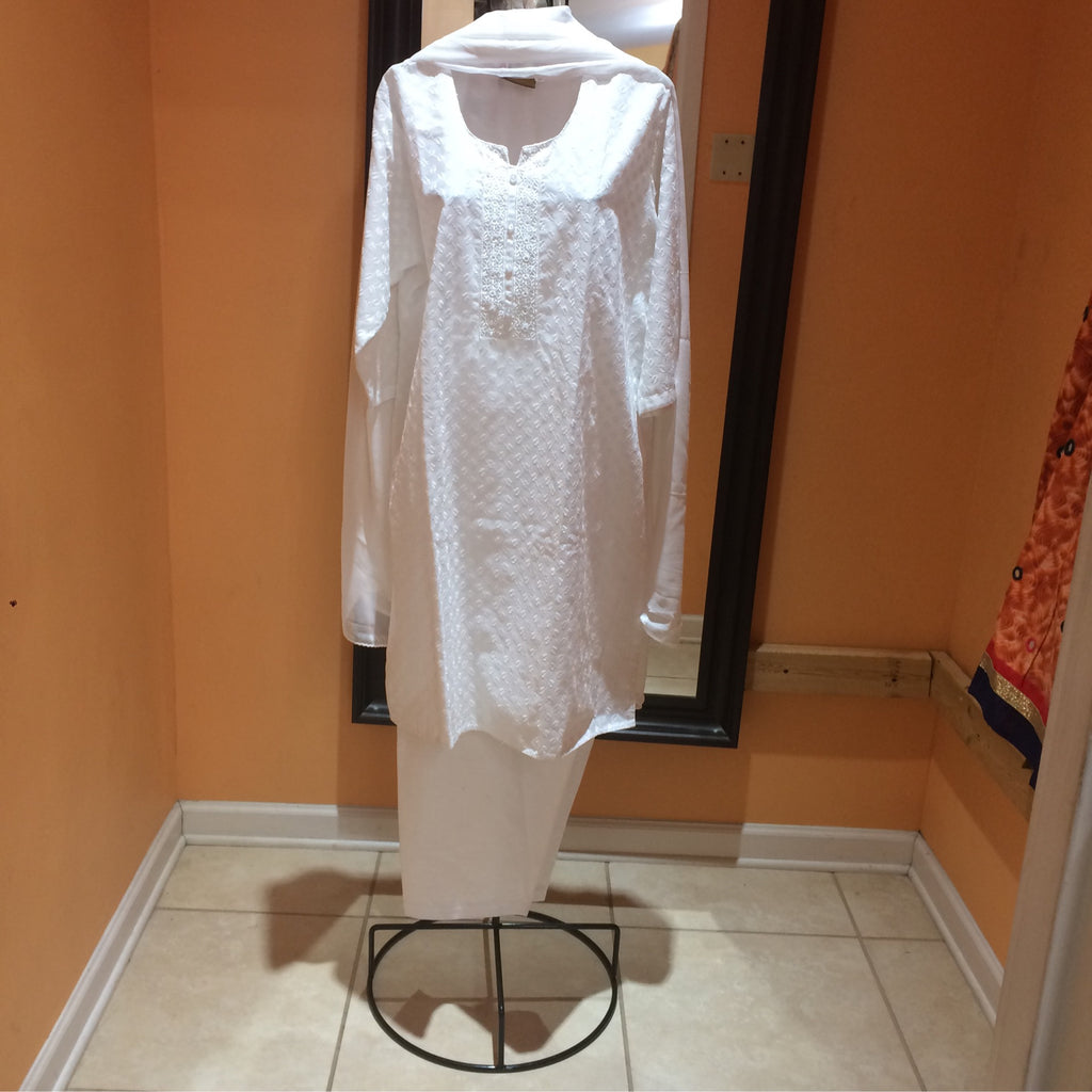 Shalwar Kameez Dupatta Size 48