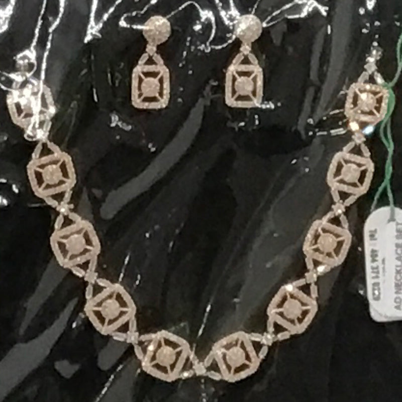 AD NECKLACE SET