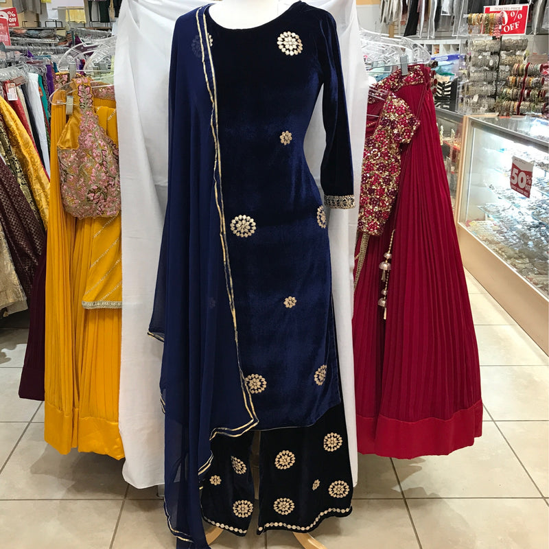 KURTA TROUSER SCARF