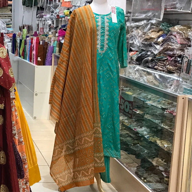 KURTA TROUSER SCARF, SIZE 42