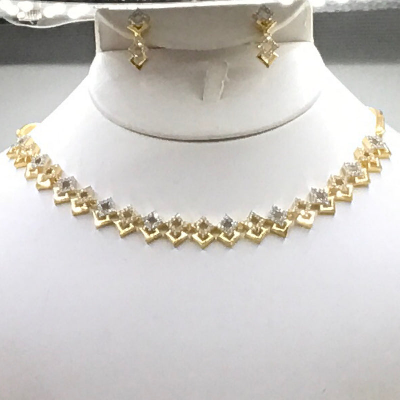 AD NECKLACE SET