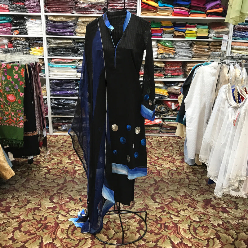 Pakistani Suit Size 38