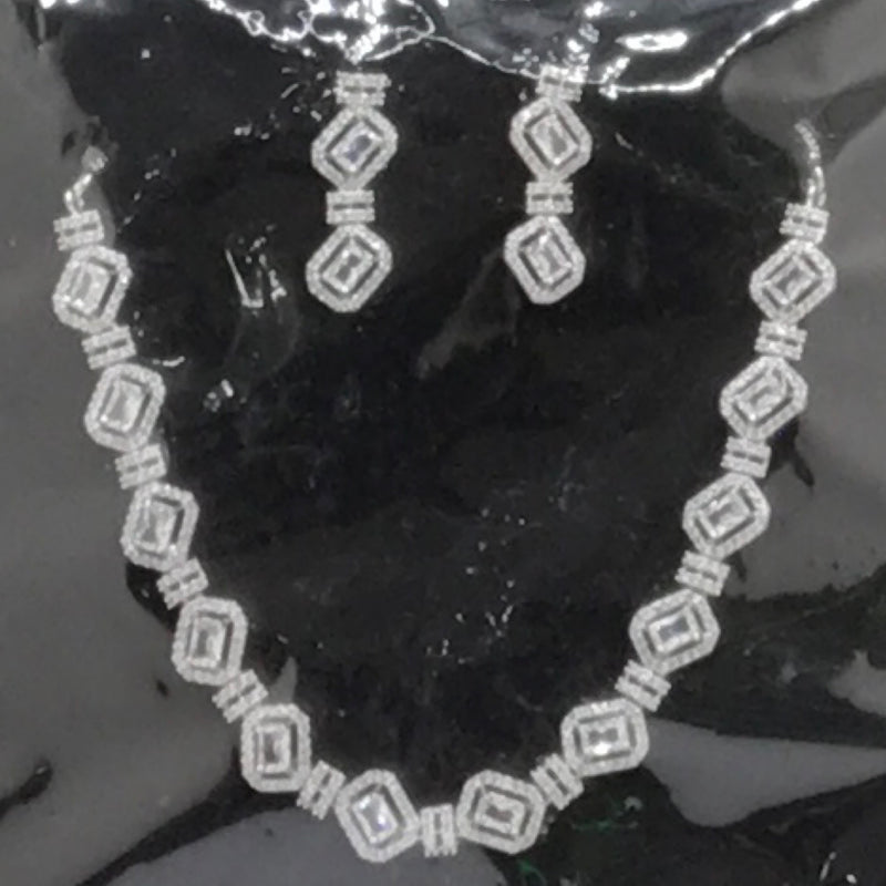 AD NECKLACE SET