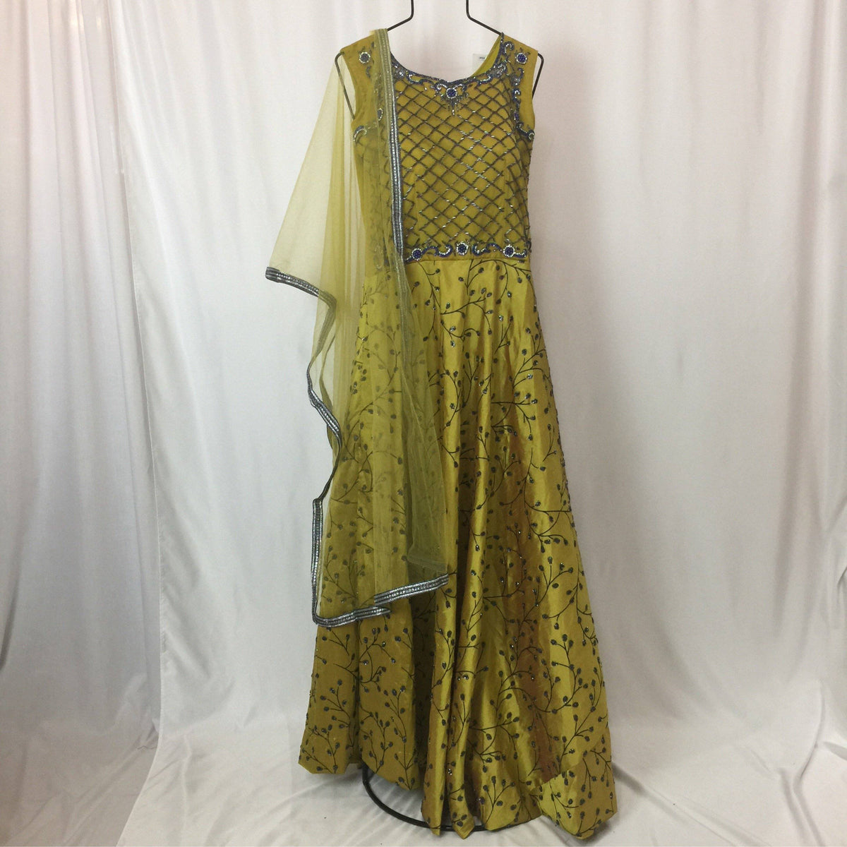 Anarkali Churidar Size 40 - Mirage Sarees