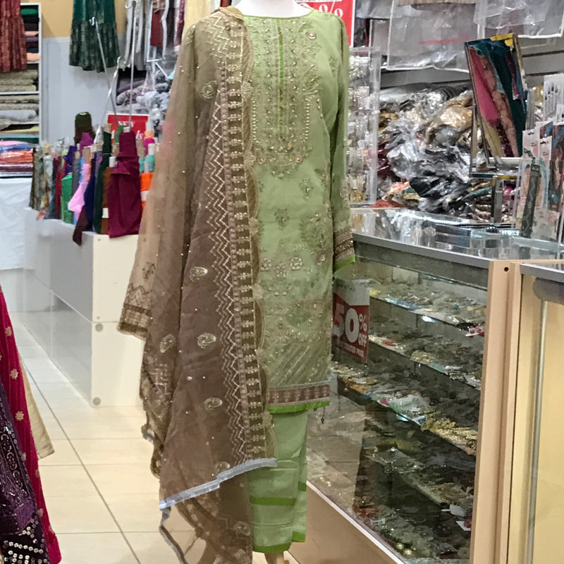 KURTA TROUSER SCARF SIZE LARGE