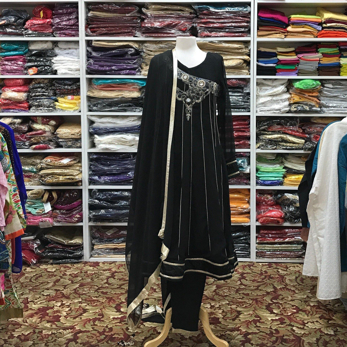 Kurta Churidar Dupatta Size 42 - Mirage Sari Center