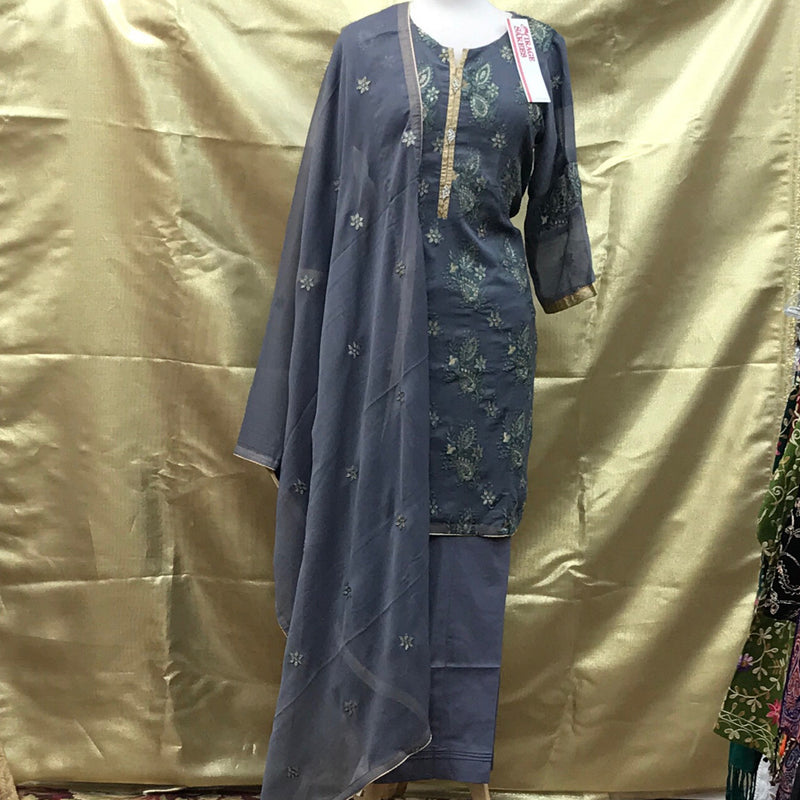 PAKISTANI SUIT SIZE 46