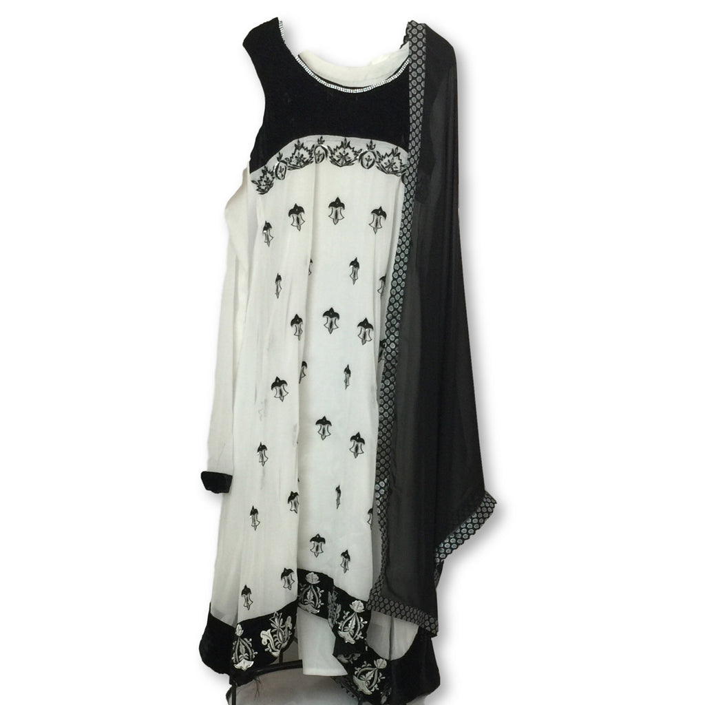 Pakistani Suit Size 46