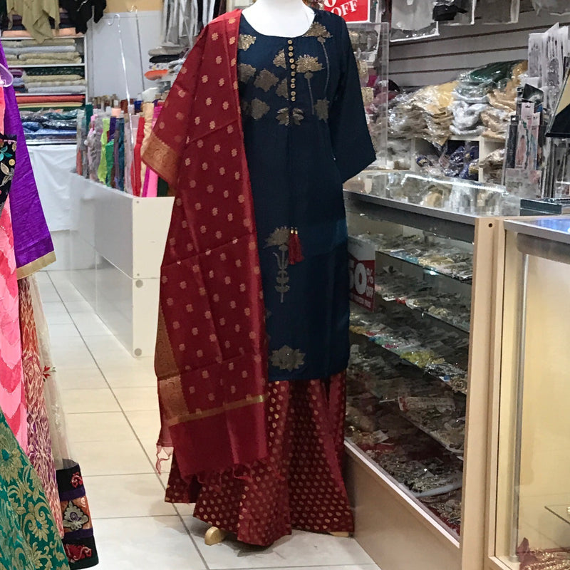 KURTA LEHENGA SCARF, SIZE 44