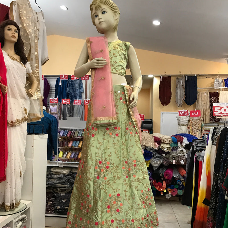 LEHENGA CHOLI SCARF SIZE 38 CHILDREN