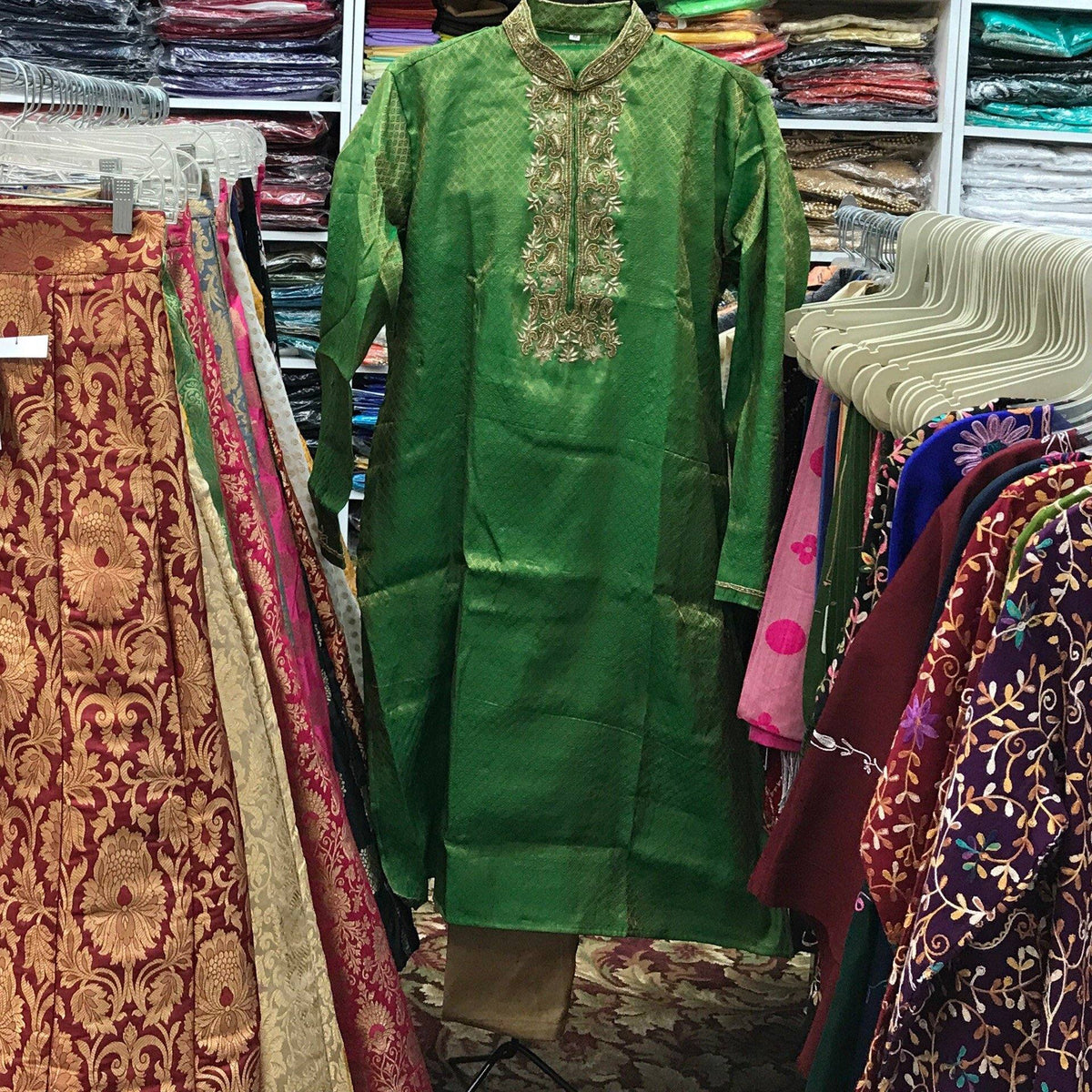 MANS KURTA PAJAMA SIZE 44 - Mirage Sarees